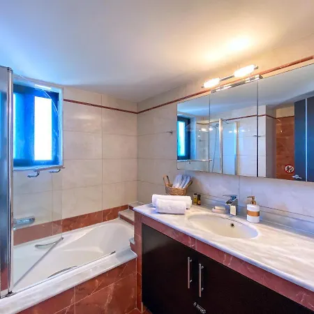 Villa Rosalia House