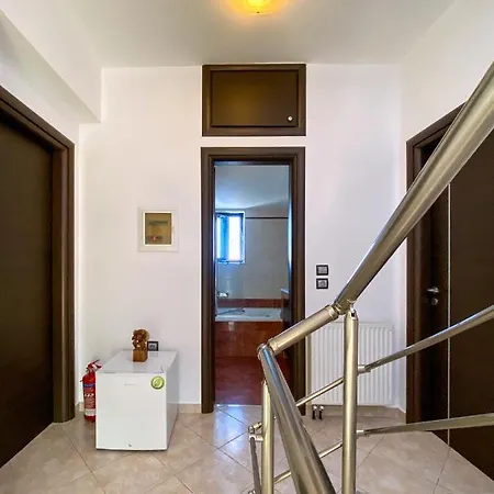 Villa Rosalia House