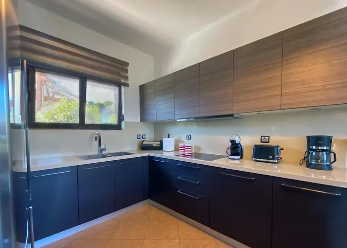 Rosalia House Asgourou