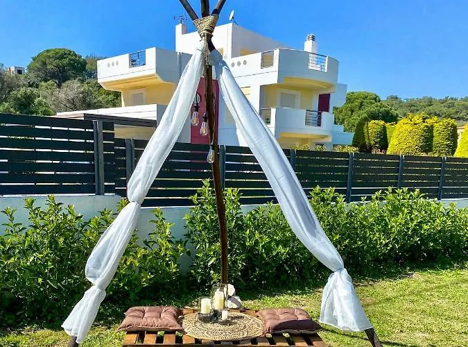 فيلة Rosalia House *