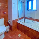 Вилла Rosalia House